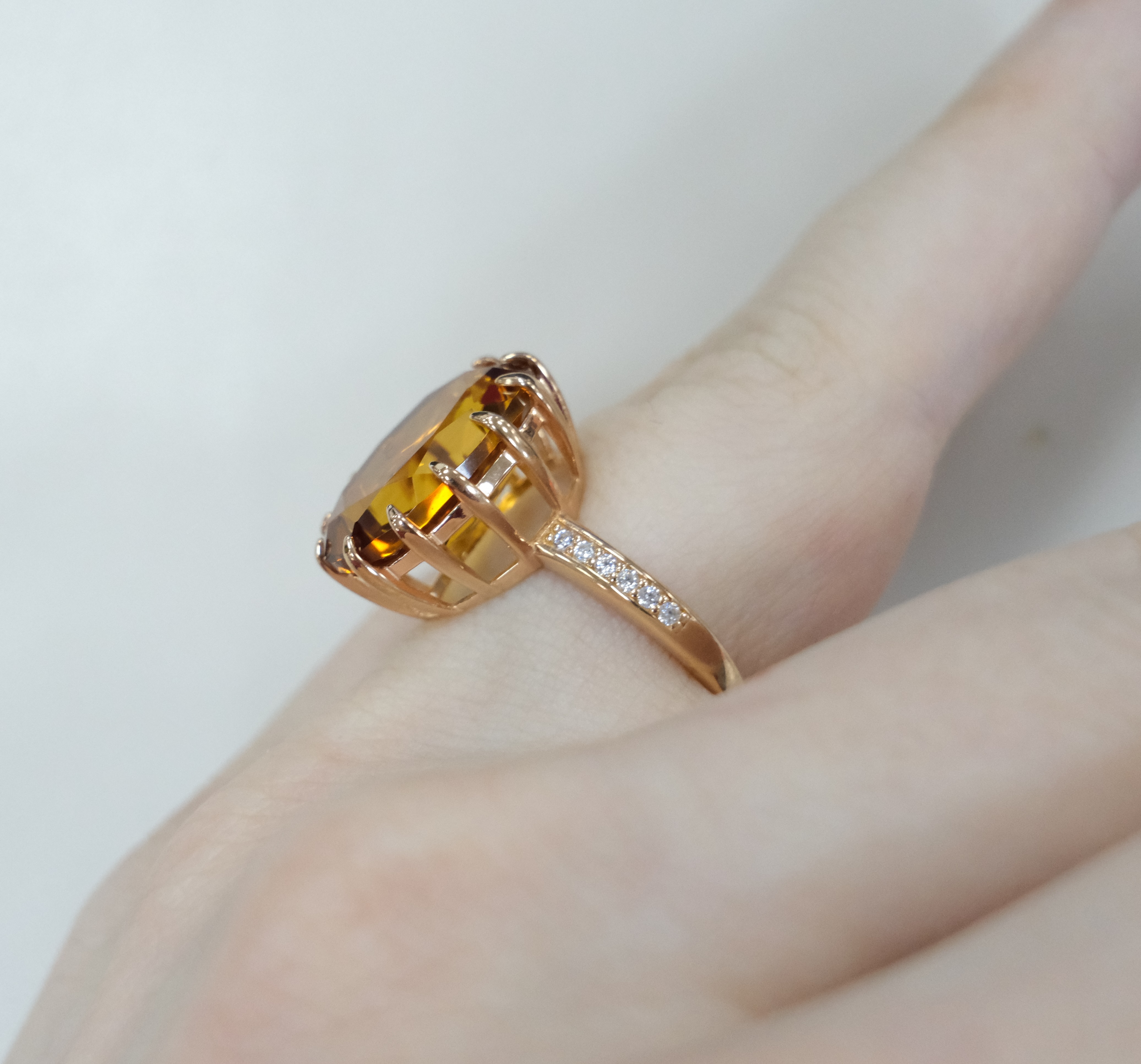 Серебряное кольцо с цитрином